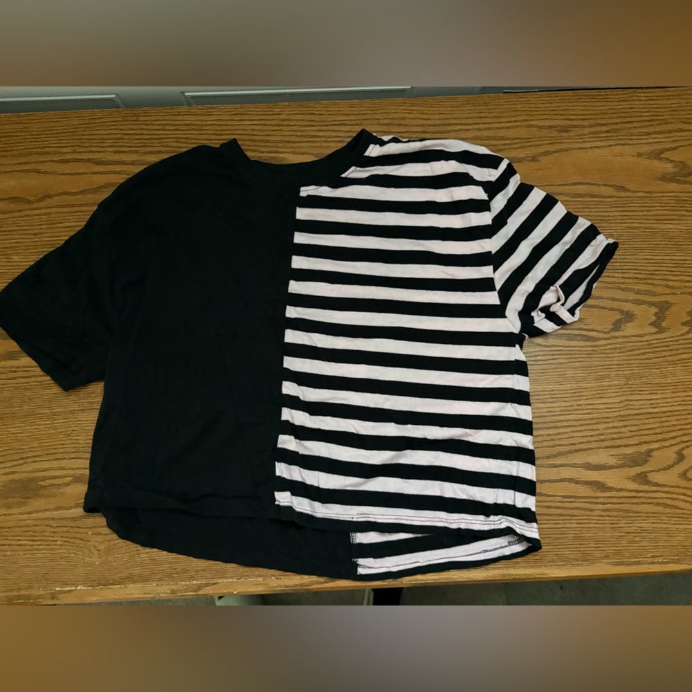 Black and White Striped Cropped Shirt